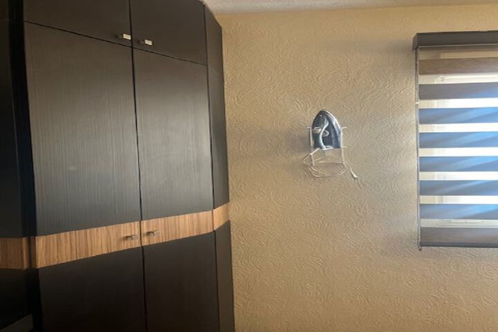 Room 9 of 40