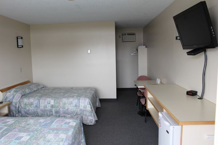 Room 15 of 28