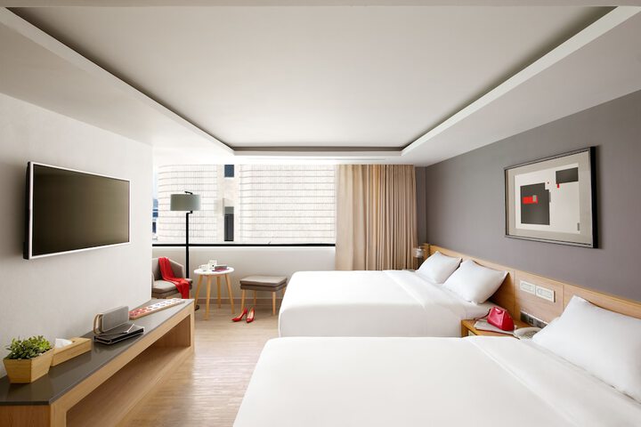 Room 15 of 34