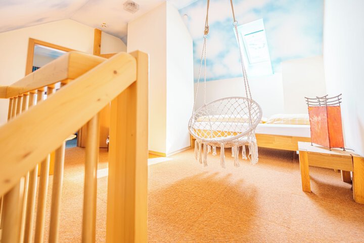 Room 15 of 44