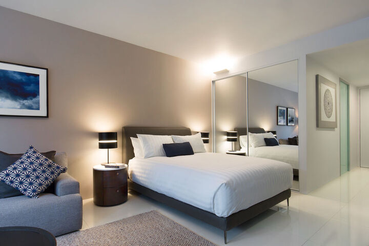 Room 3 of 6