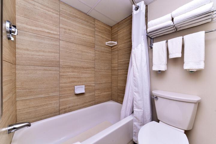 Superior Suite King (7 of 8)