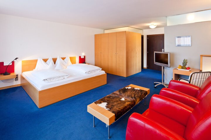 Room 7 of 43