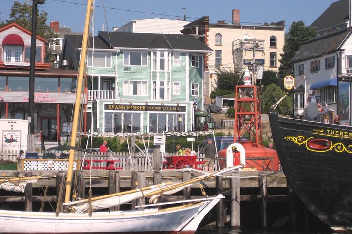 Brigantine Inn & Suites