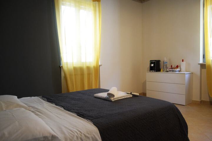 Room 3 of 20