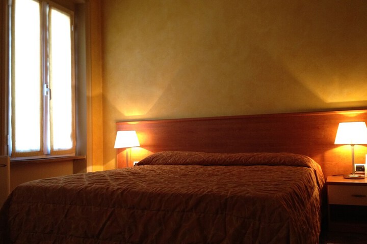 Room 5 of 35