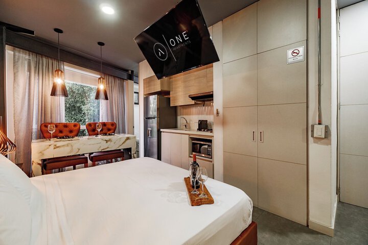 Room 52 of 230