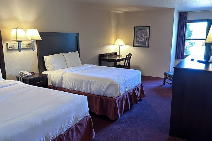 2 Double Beds (2 of 21)
