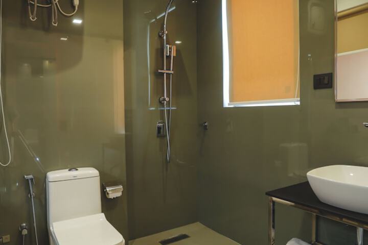 Room 63 of 120