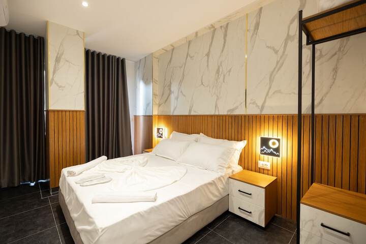 Room 7 of 50