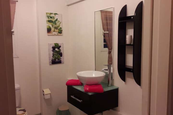 Room 21 of 43