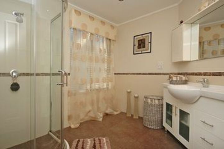 Room 3 of 21