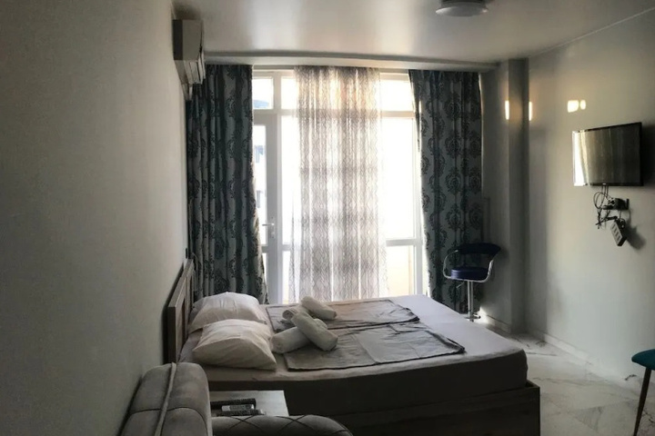 Room 3 of 35