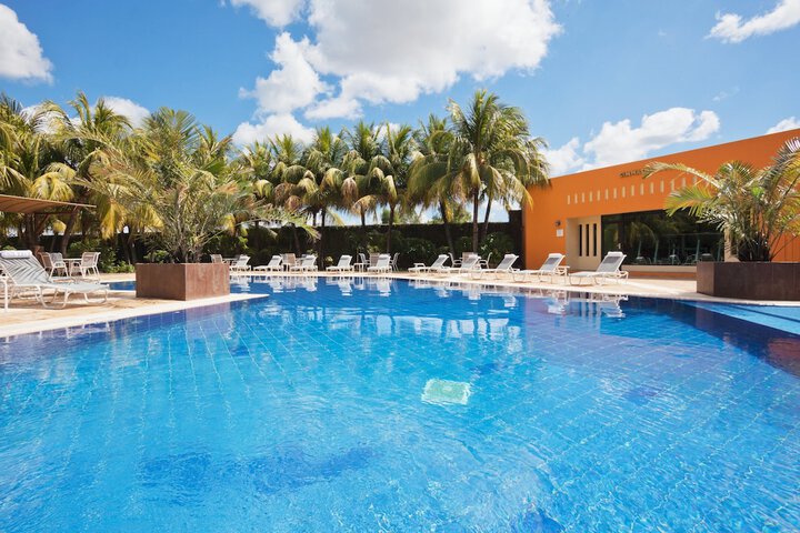 Pool Hotel