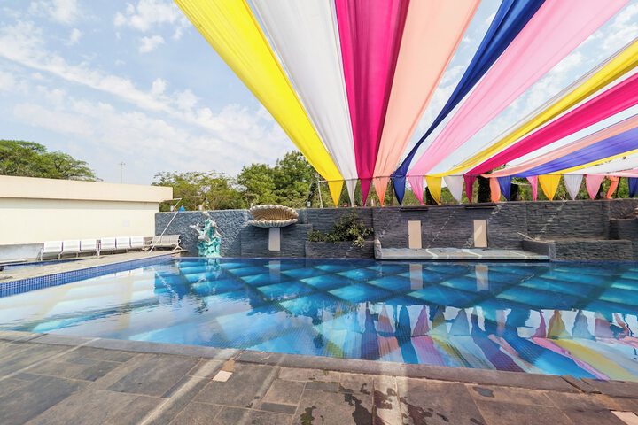 Pool 163 of 184