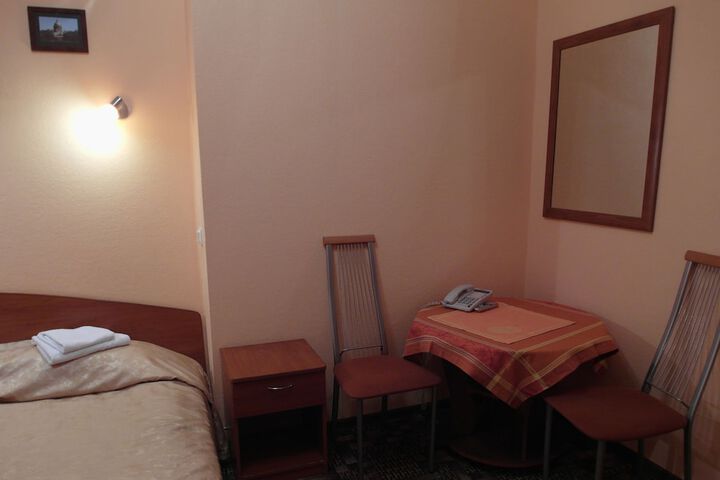 Room 13 of 46