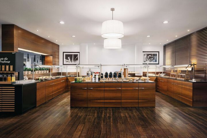 Breakfast area