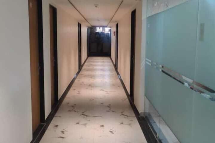 Room 4 of 7
