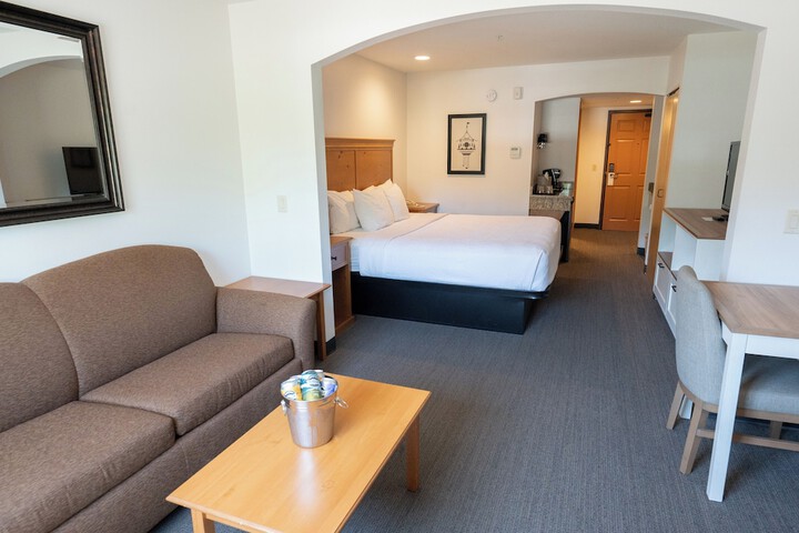 Room 36 of 150