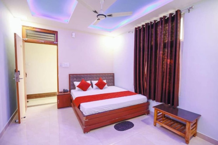 Premium Hotel A-S-H-A Lucknow