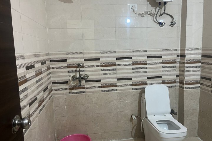 Room 14 of 17