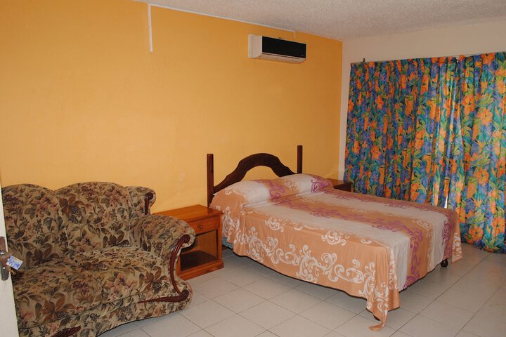 Room 6 of 21