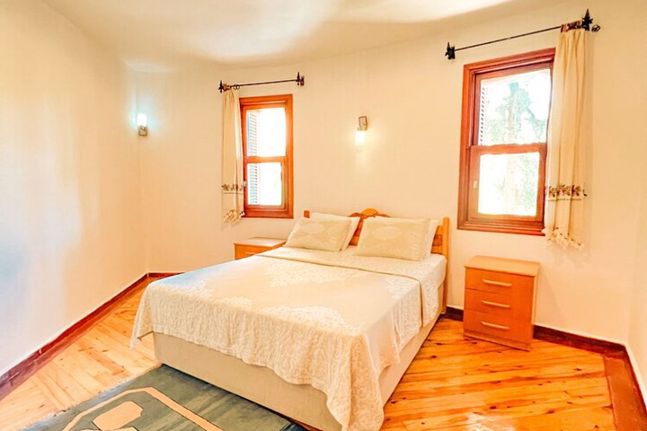 Room 28 of 139