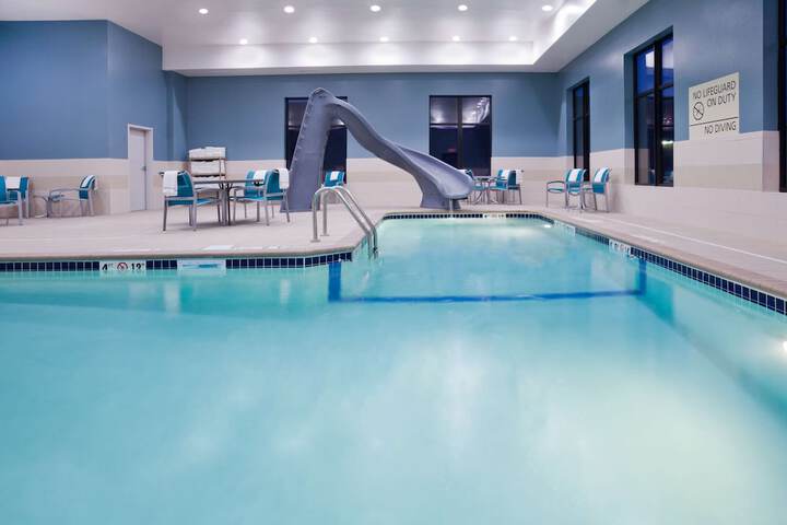 Pool 37 of 48