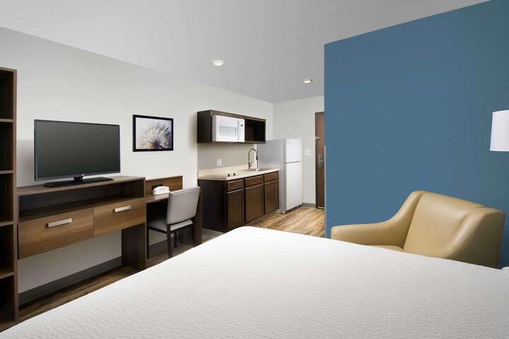 Standard Room, King or Two Doubles (2 of 17)