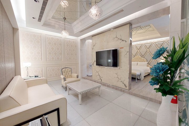 Room 5 of 69