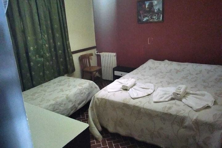 Room 12 of 29