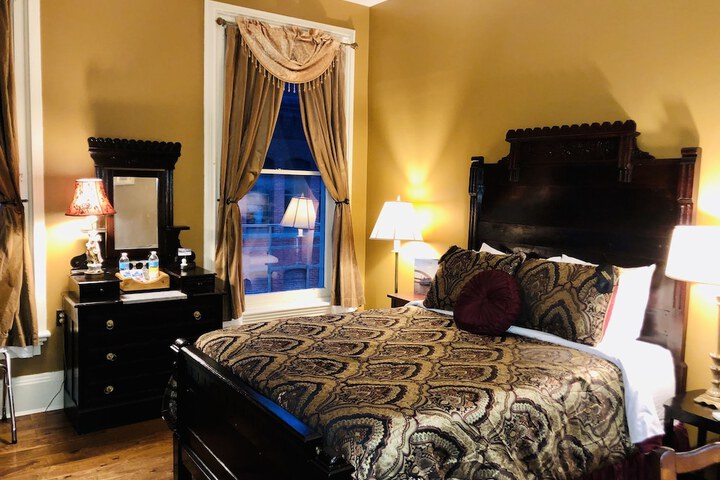 Room 17 of 95