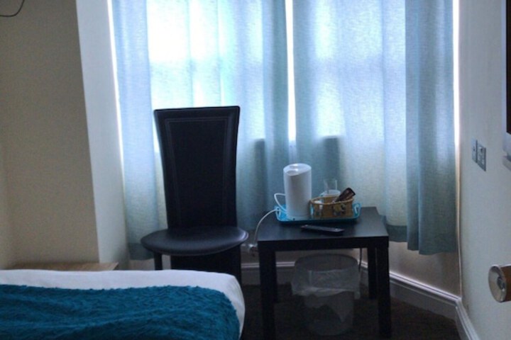 Room 16 of 54