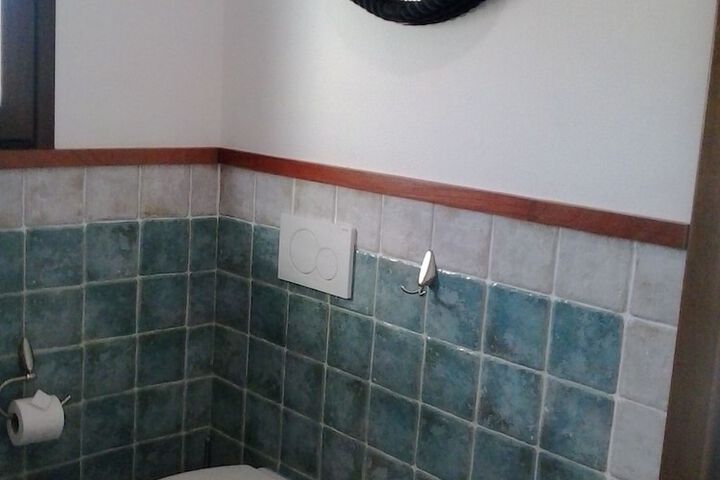 Room 18 of 18
