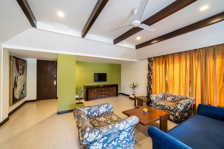 Room 14 of 43