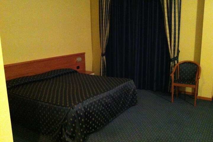 Room 15 of 60