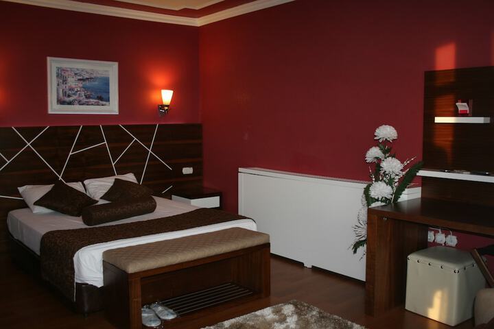 Room 16 of 62