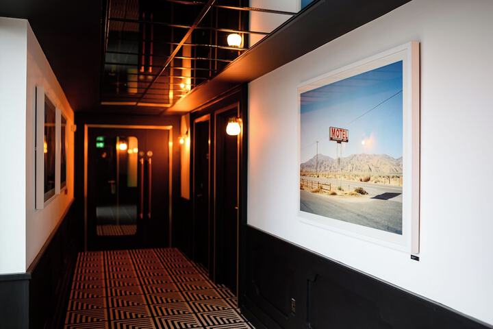Ballroom/Hall 63 of 66