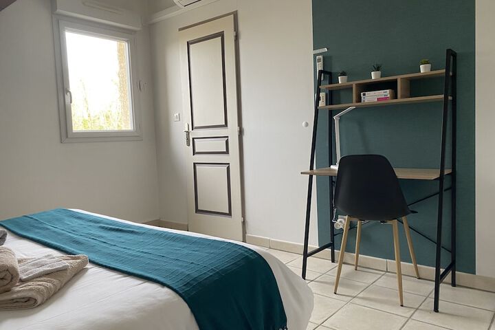 Room 34 of 61
