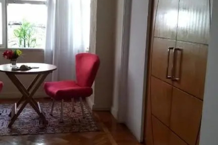 Room 3 of 7