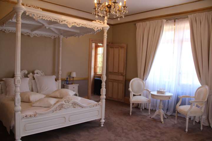 Room 8 of 55
