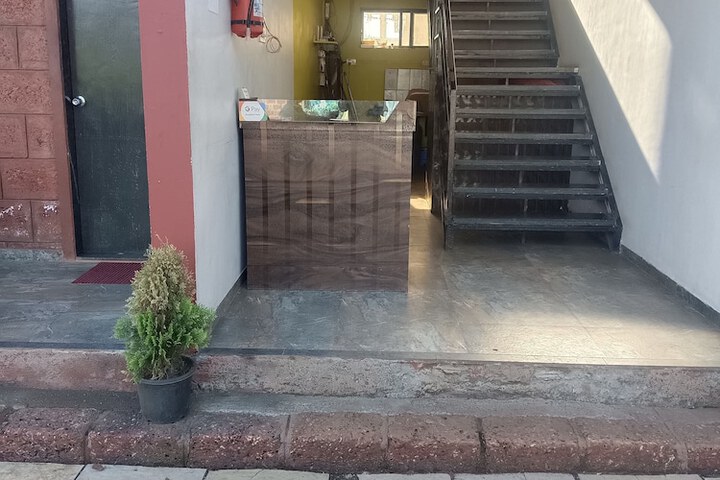 Hotel Green Crystal