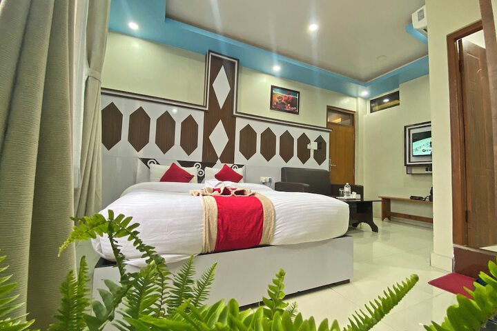 Room 51 of 94