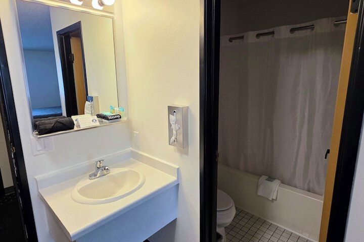 Room 13 of 14
