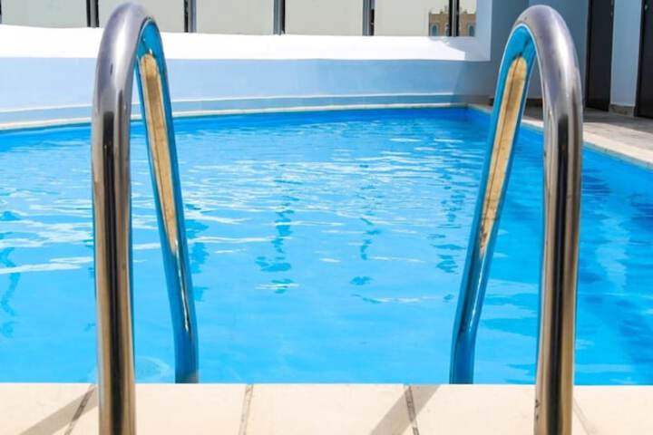 Pool 44 of 61