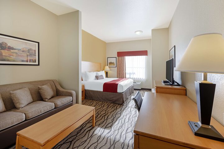 Room 6 of 36