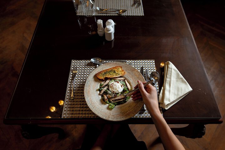 Dining 23 of 46