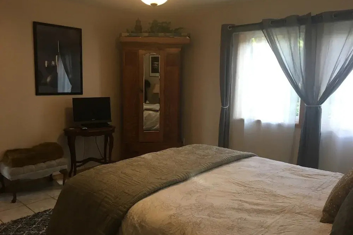 guest_rooms