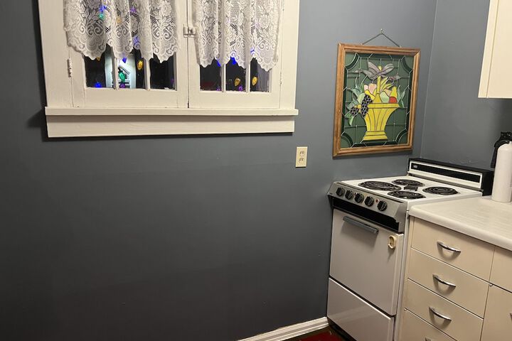 Room 70 of 96