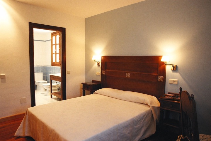 Room 11 of 36